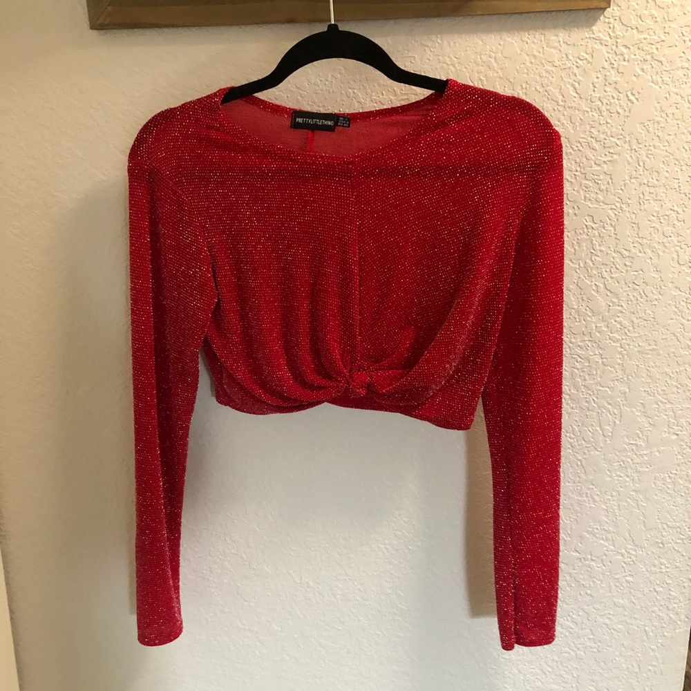 NEVER WORN US 8 PLT RED SPARKLE TIE FRONT CROP TOP